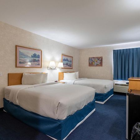 Schmidt'S Creek Hotel Осейдж Бийч Екстериор снимка